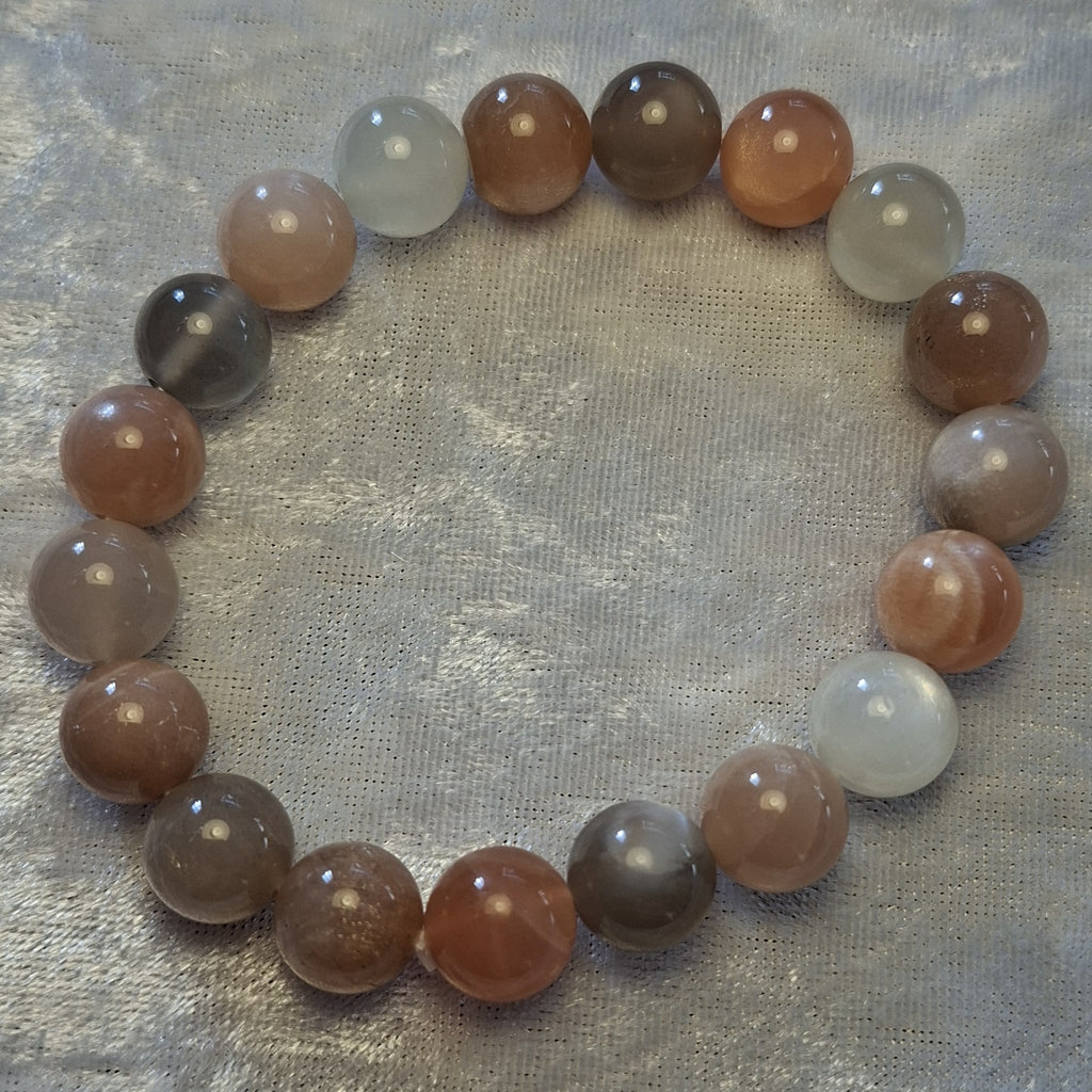 Diverse handgemaakte armbanden van echte edelstenen (pagina is nog in de maak!)