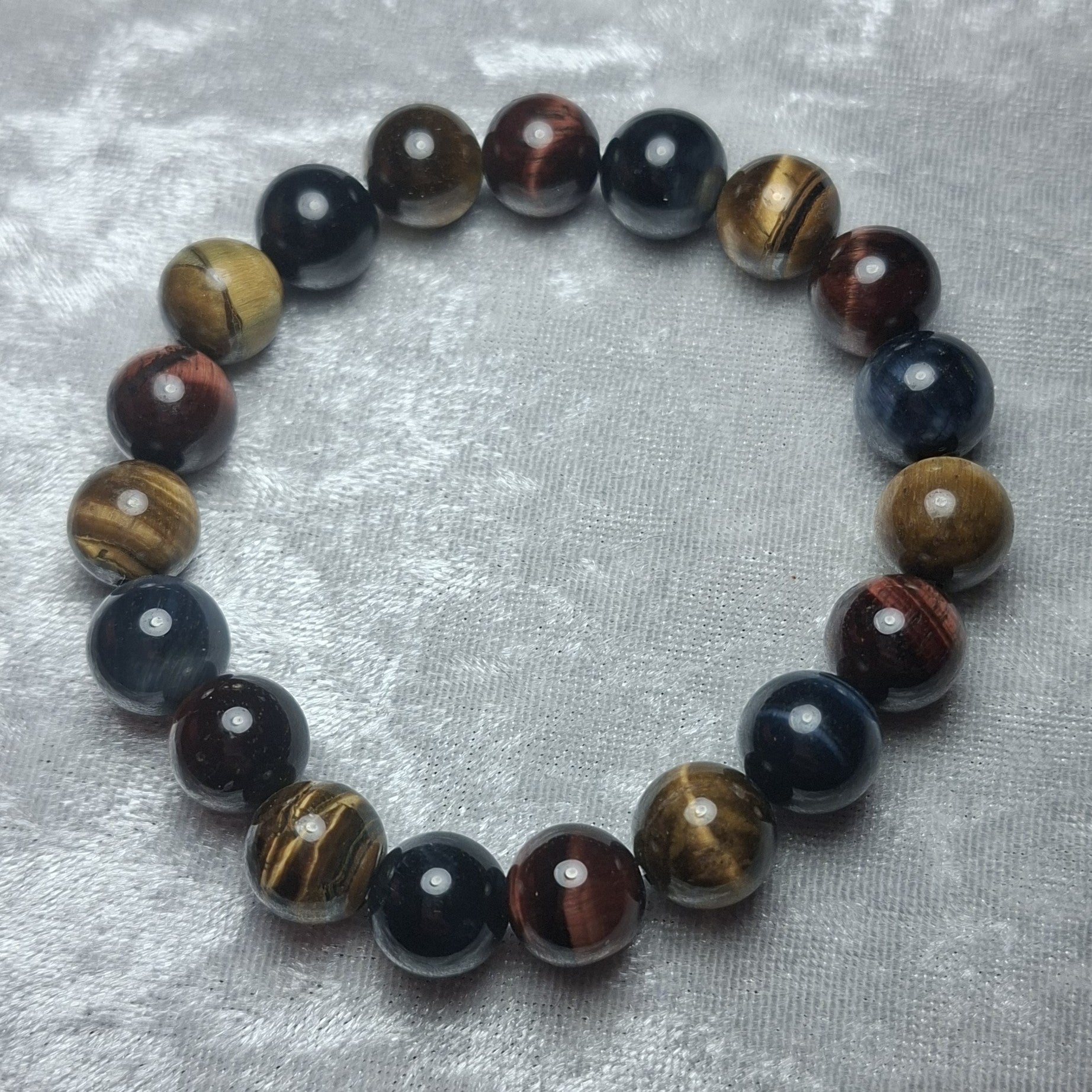 Diverse handgemaakte armbanden van echte edelstenen (pagina is nog in de maak!)