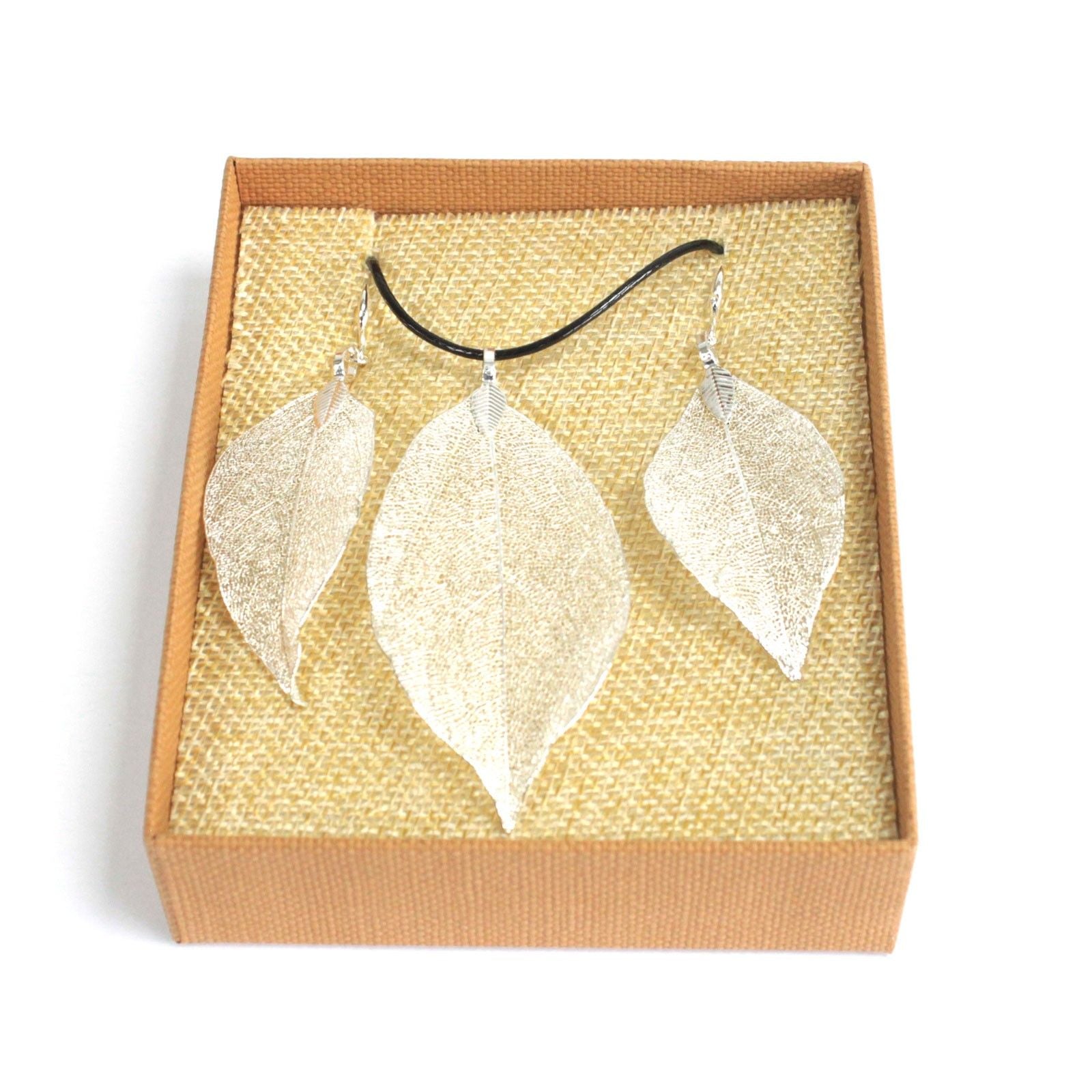 Necklace &amp; Earring Set - Bravery Leaf - Silver