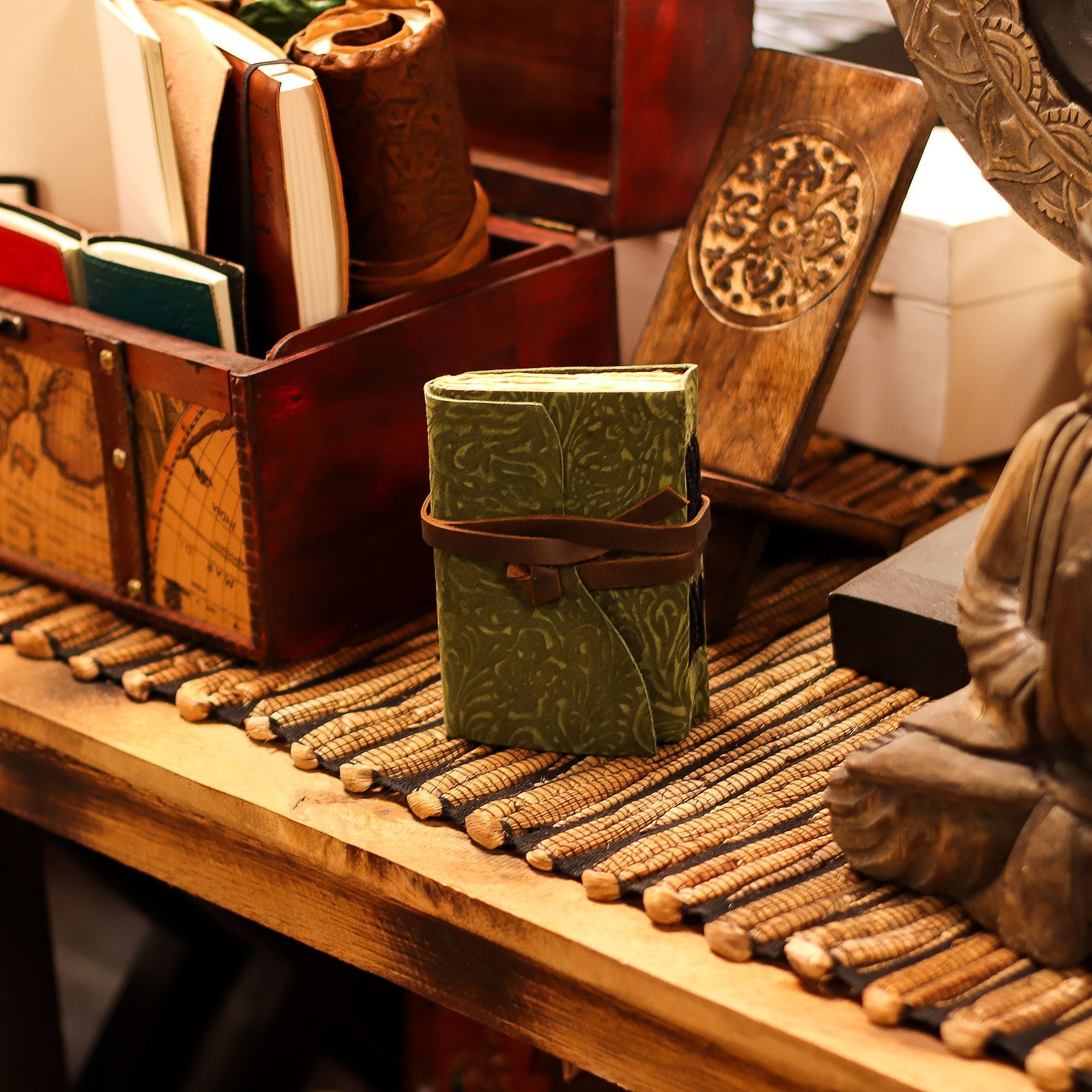 Fat Deckled Leather Notebook – Green Maze Pattern – 12.7×8.9 cm