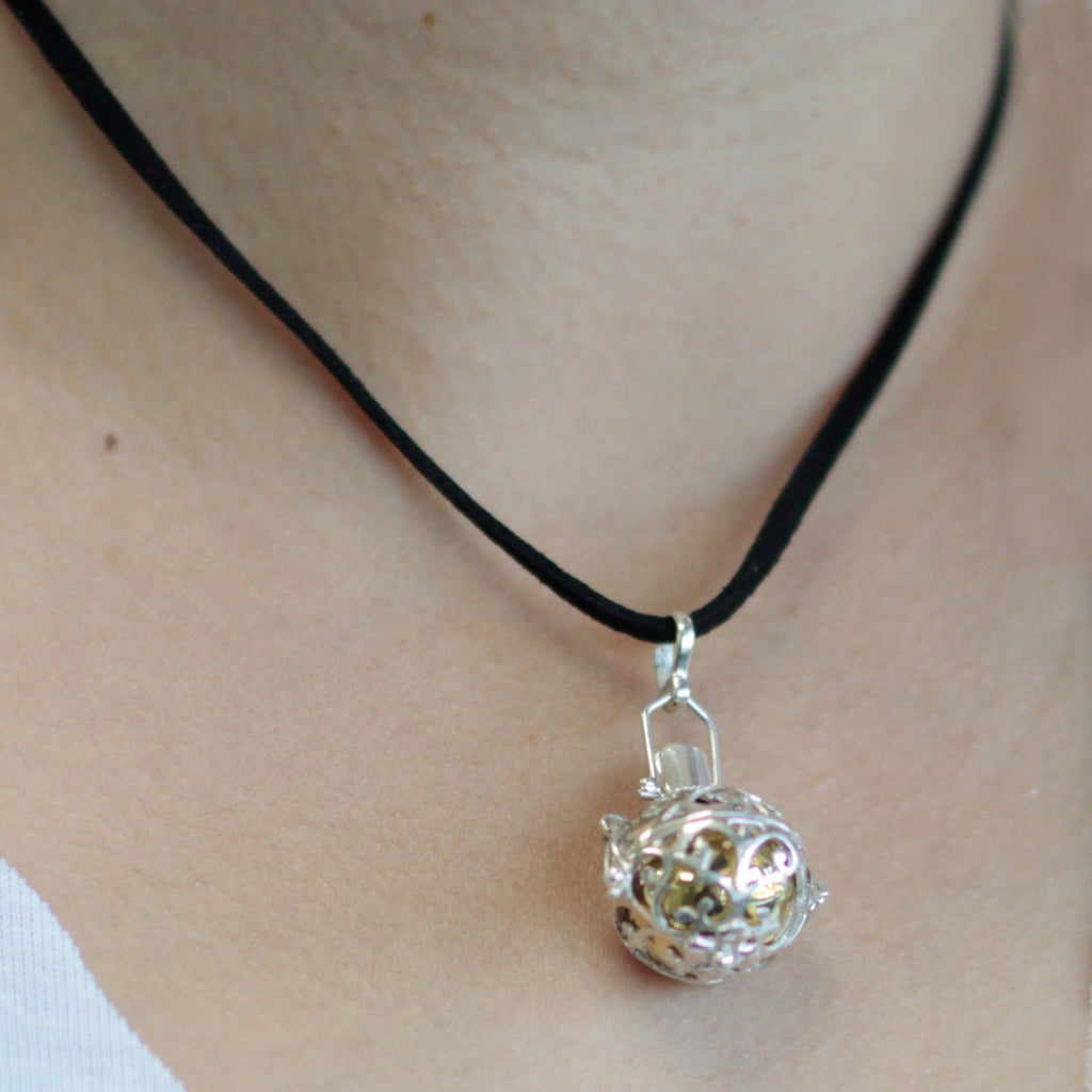 Silver Angel Bell - Night time - 18mm