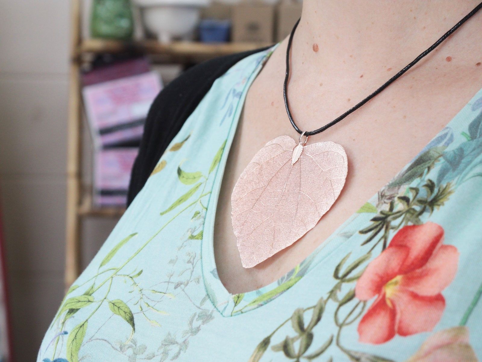 Necklace &amp; Earring Set - Heart Leaf - Gold