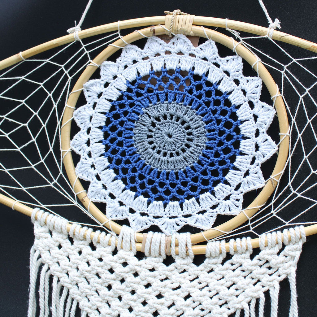 Protection Dream Cather - Lrg Macrame Eye White/ Blue/Grey